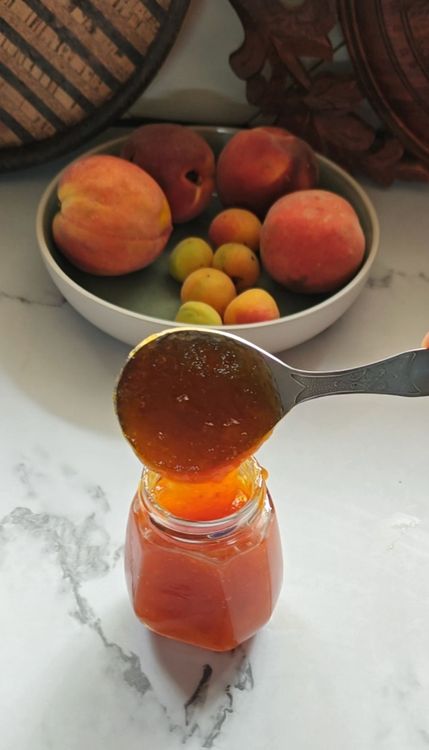 Step 1.1: Store the cooled jam in a sterilized jar and refrigerate