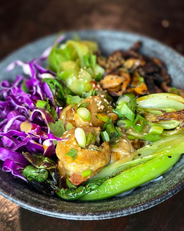 Thai Prawn Poke Bowl recipe