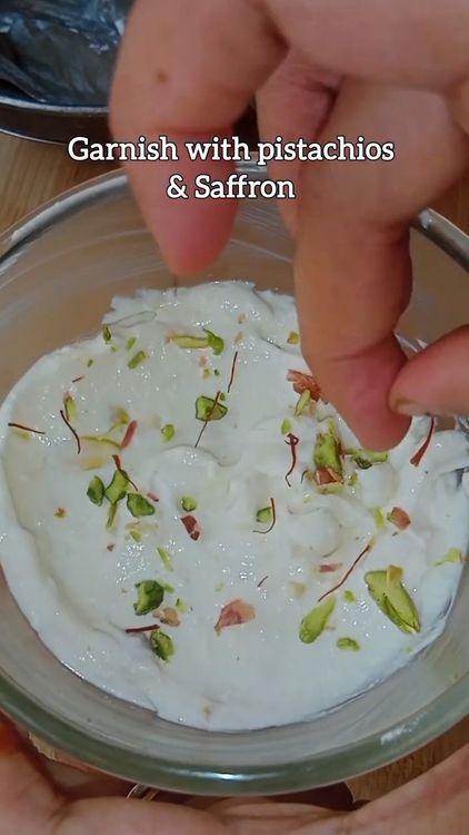 Step 2.1: Garnish with saffron strands