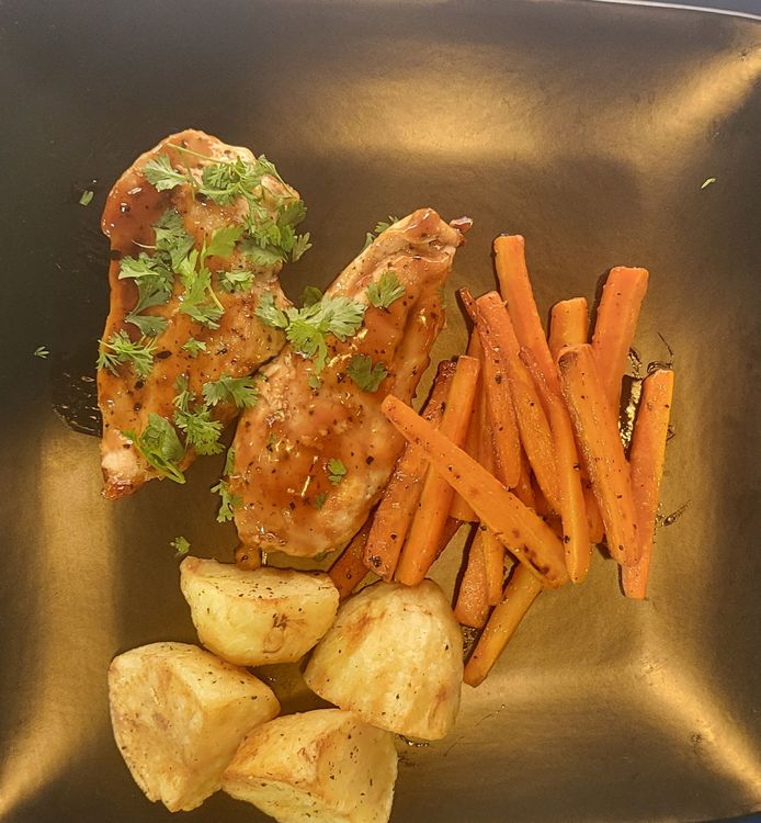 BBQ Grilled Chicken Fillet, Roasted Potatoes & Glazed Carrots recipe