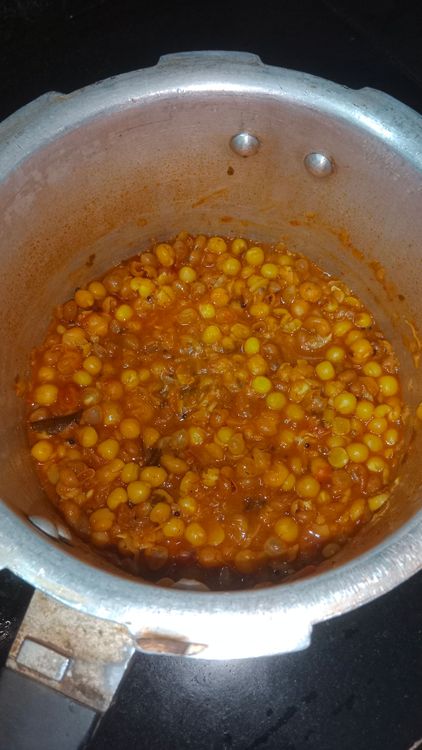 Step 2.1: Let the pressure release naturally before opening the cooker