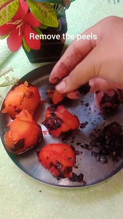 Step 1.2: Dry roast the Kashmiri red chillies separately on open flame over wire gaze for a minute
