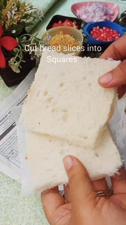 Step 2.2: Cut the sides of the sandwich bread and divide each slice into four pieces