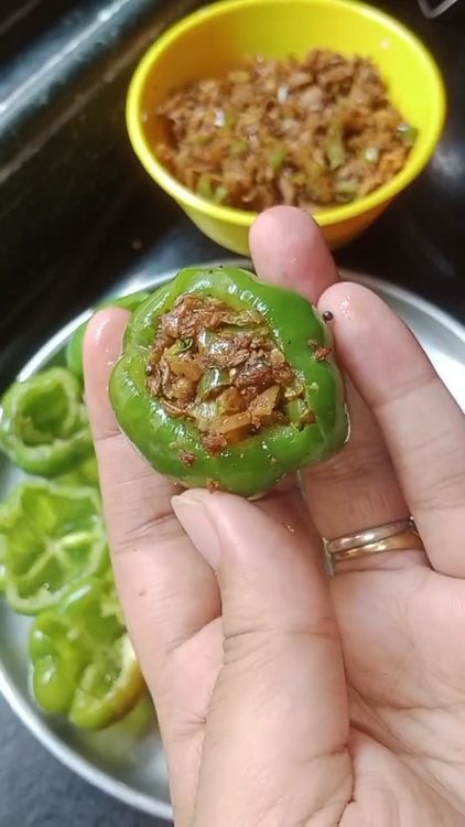 Step 2.2: Cool the mixture and stuff it into the capsicum