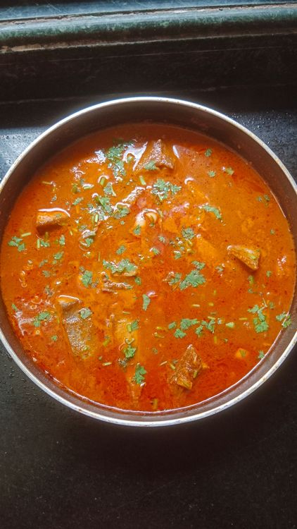 Step 2.1: Turn off the flame and garnish with coriander leaves