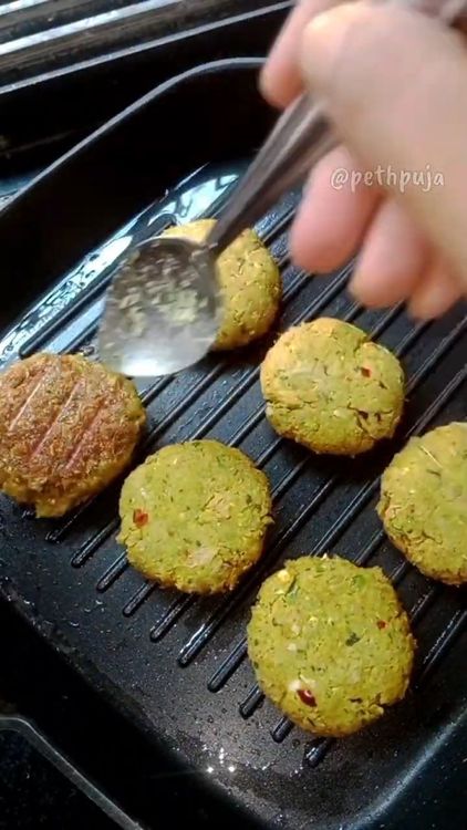 Step 1.2: Heat a grill or a non-stick pan and cook the patties on medium heat until golden brown on both sides