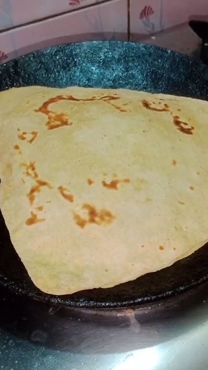 Step 3.2: Roast one side until small bubbles appear, then flip and cook the other side