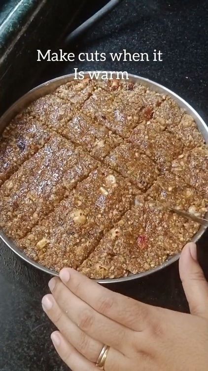 Step 5.2: Make cuts of your desired shape while the mixture is still warm