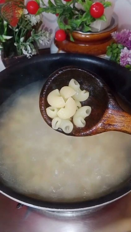 Step 1.2: Add salt to taste and oil to the boiling water