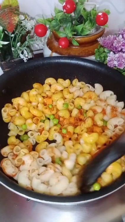 Step 3.2: Sprinkle pasta masala and sauté for 2-3 minutes on low flame