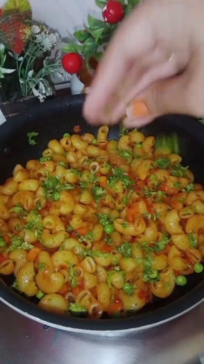 Step 3.1: Garnish with coriander leaves and serve hot with a cup of hot coffee ☕