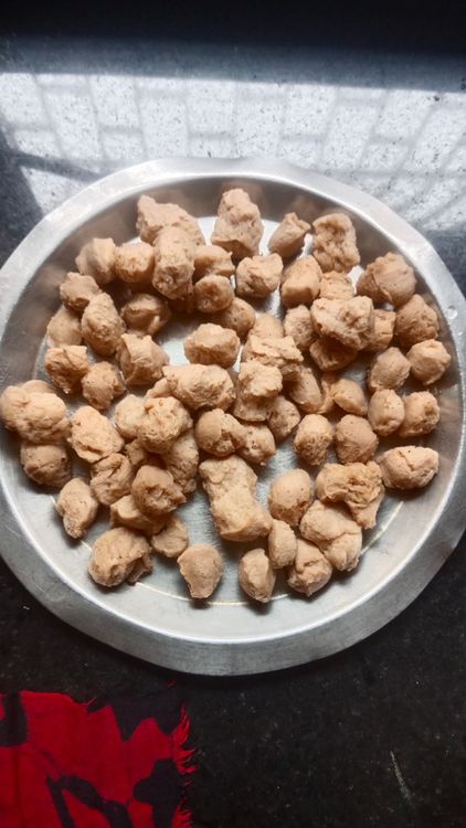 Step 1.1: Soak soya chunks in hot water for 10 minutes