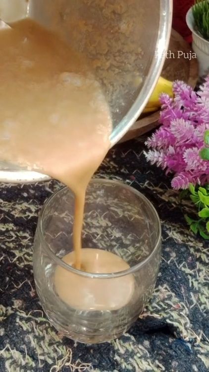 Step 1.1: Pour the smoothie into a glass and sprinkle some mixed seeds on top for garnish