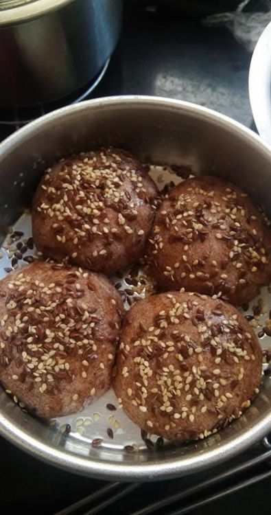 Step 1.1: Allow buns to cool slightly before serving