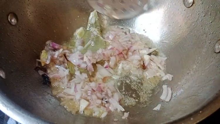 Step 3.2: Saute dry spices like stone flower , cloves, green cardamom, black pepper corns, onion, tomato, turmeric powder, red chilli powder, and salt in 1 tbsp oil 