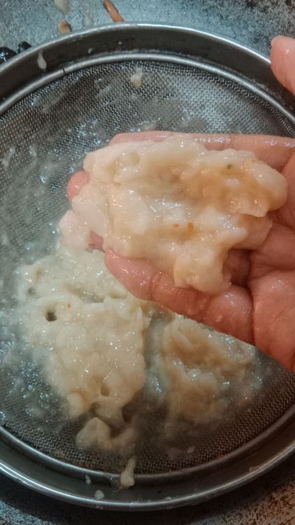 Step 1.1: While the kheer is cooling, cut open the custard apple and separate the pulp from the seeds