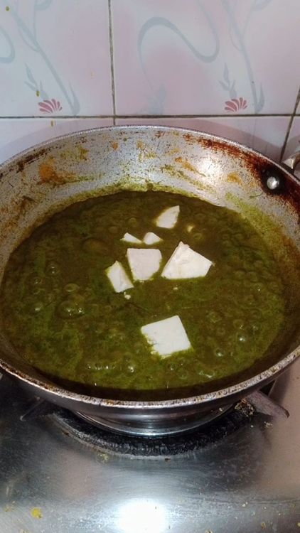 Step 2.1: Add paneer cubes and simmer for another 2 minutes