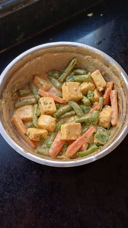 Step 2.1: Add paneer cubes and mix gently