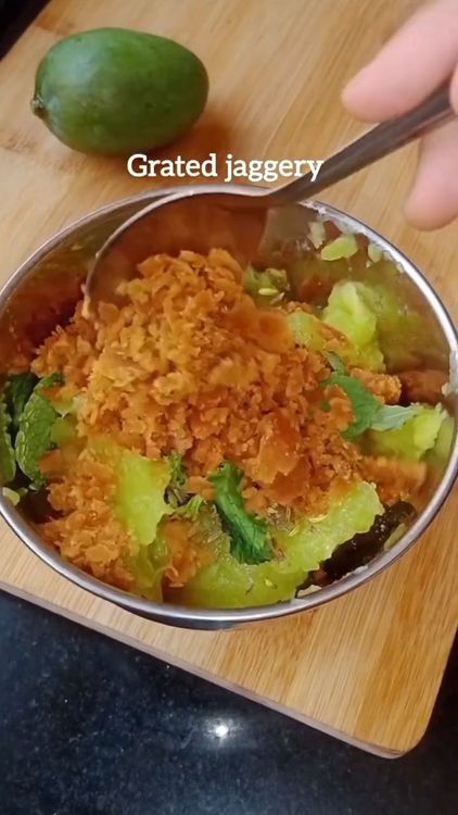 Step 1.2: Transfer the pulp to a mixie jar
