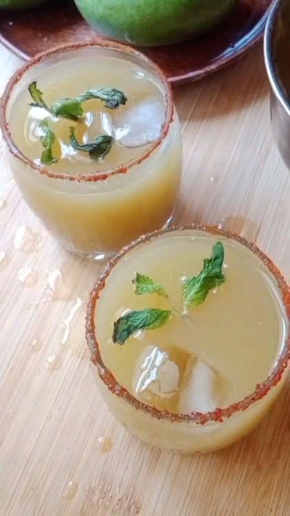 Step 1.1: Garnish with mint leaves and add ice cubes if needed