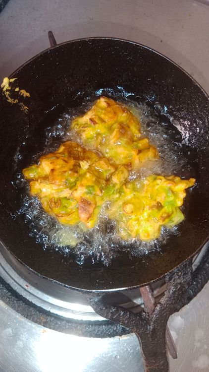 Step 1.1: Fry the fritters on medium to low heat until they are golden brown and cooked evenly from inside out