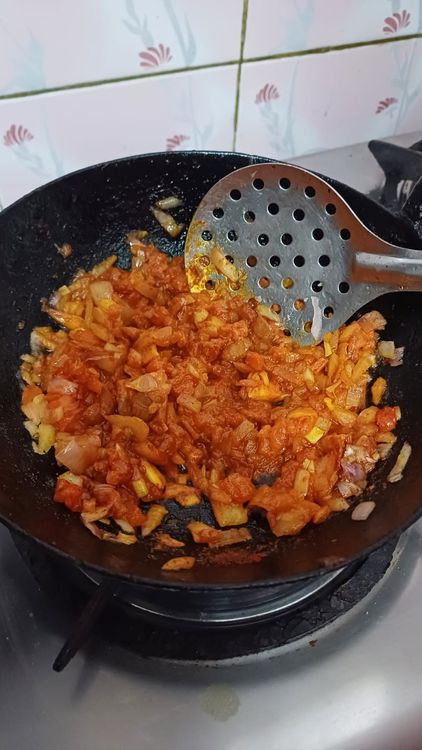 Step 1.2: Add Kashmiri red chili powder and turmeric powder