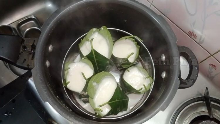 Step 2.1: Steam on medium flame for 18โ20 minutes