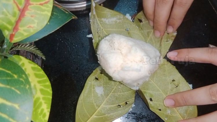 Step 2.1: Let it rest for few minutes, drizzle some coconut oil for that traditional taste