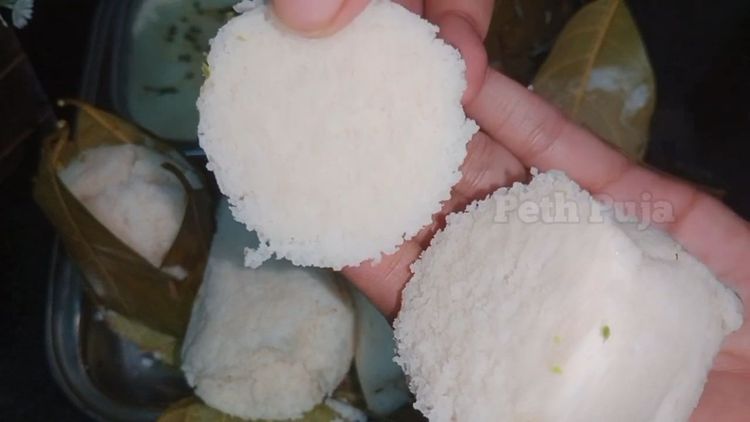 Step 2.2: Let it rest for few minutes, drizzle some coconut oil for that traditional taste