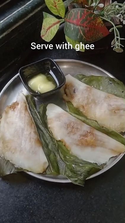 Patoli - Sweet Idli in Turmeric Leaf recipe