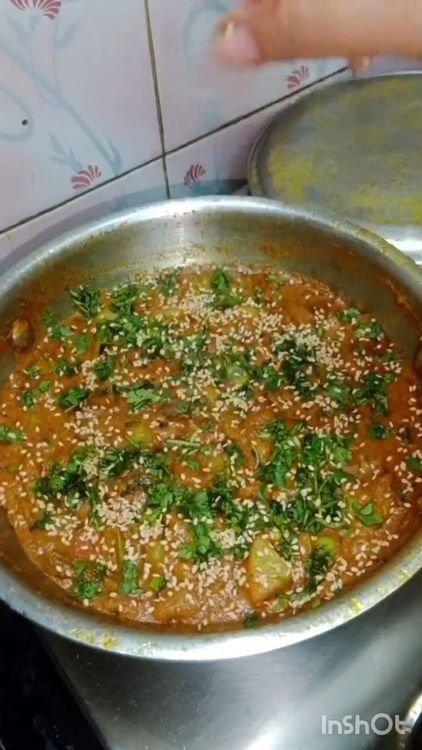 Step 5.1: Garnish with coriander leaves and roasted sesame seeds