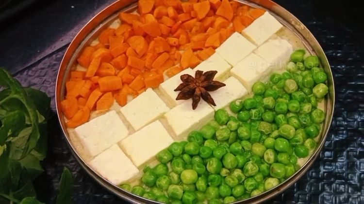 Veg. Paneer Tiranga recipe