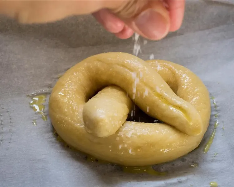 Step 3.1: Beat the egg yolk with 1 tablespoon of water