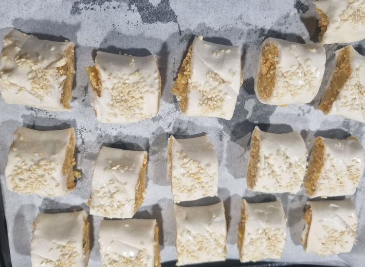 Step 1.1: Use a sharp knife and cut each roll into 6-8 even pieces