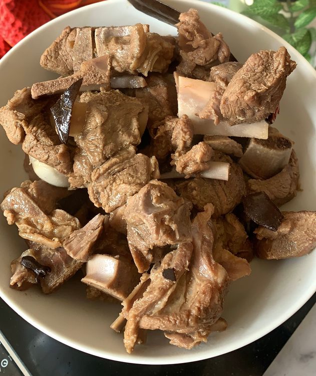 Step 1.1: Transfer the mutton pieces to a plate and reserve the left stock for later use