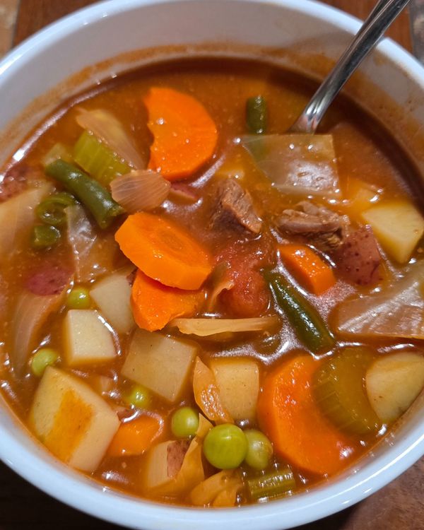 Hearty Beef & Vegetable Soup recipe