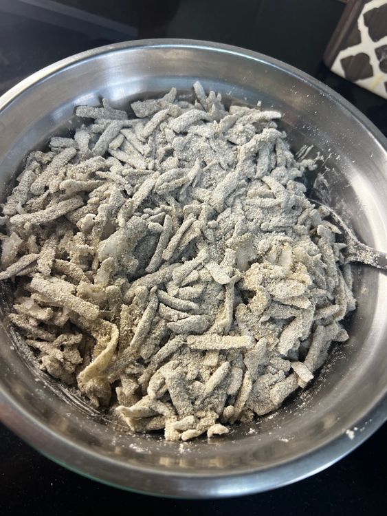 Step 1.3: Add bajra flour and give it a good mix