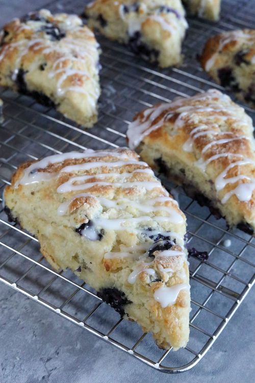 Step 2.1: Drizzle the icing over the cooled scones