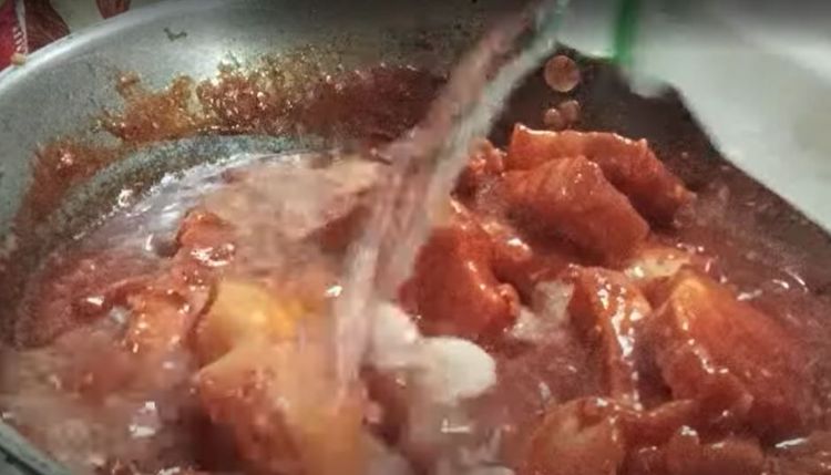 Step 3.1: Add lemon soda to the pan and let the mixture simmer for a few minutes to enhance the flavor and tenderize the meat