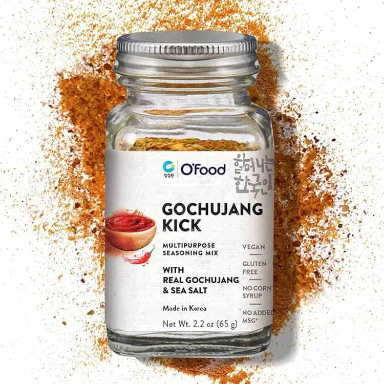 Step 1.1: Sprinkle a generous amount of O'food Gochujang Kick powder over the rice