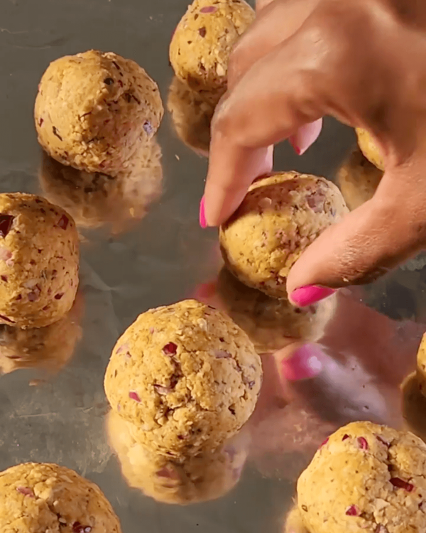 Step 2.2: Make small meatballs from the tofu blend