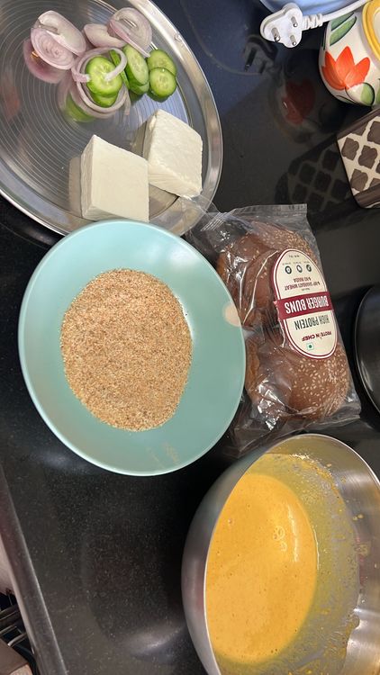 Step 1.1: Make a slurry of besan by adding salt,chilli powder, turmeric powder and water

