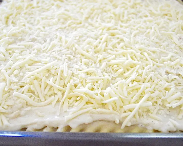 Step 3.1: Repeat the layering twice more to have 3 layers total