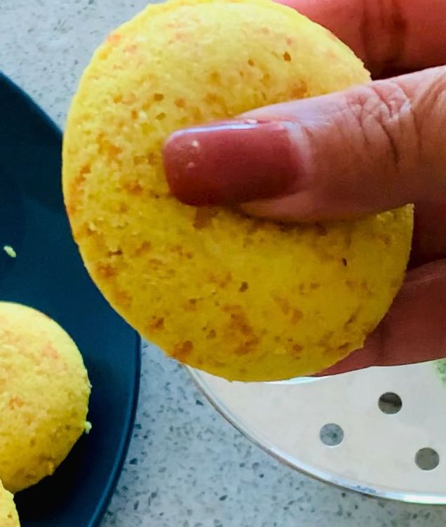 Step 1.2: Once cooked, remove the dhokla from the idli stand and let it cool for a few minutes