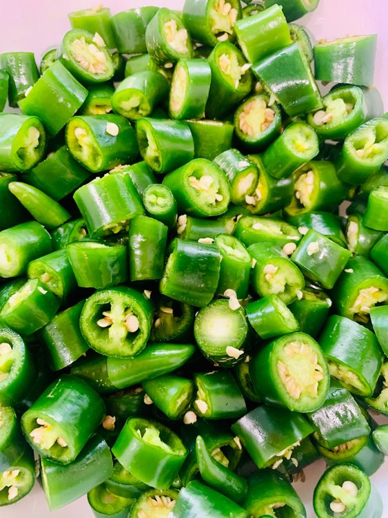 Step 1.2: Wash the green chillies and pat them dry