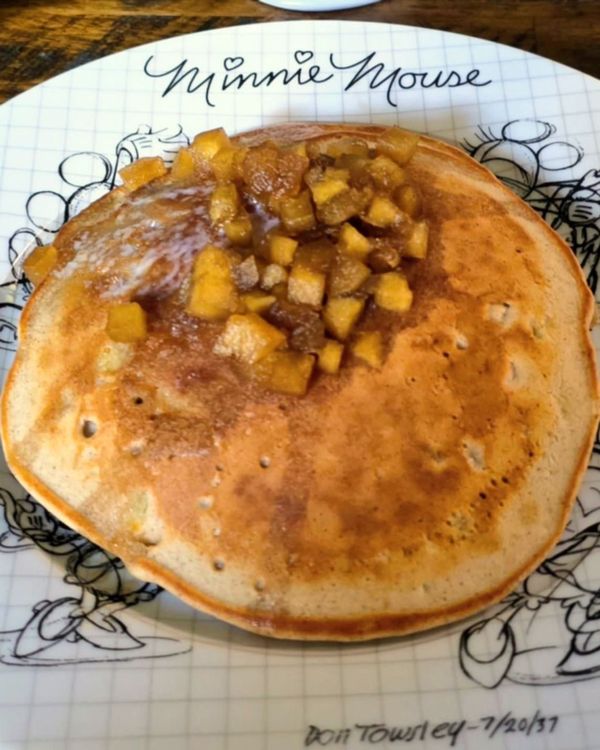 Apple Cinnamon Pancakes recipe