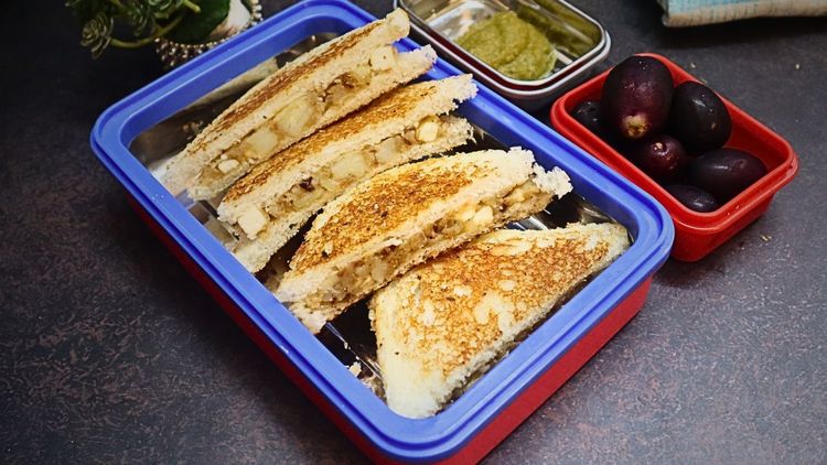 Aloo Ka Sandwich recipe