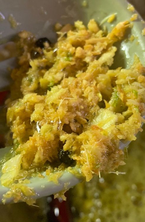 Step 1.2: Add the chopped ginger, garlic and green chillies