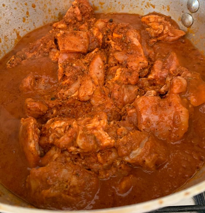 Step 3.1: Now add the marinated chicken and mix well