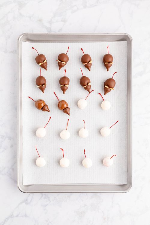 Step 2.1: Add a Hershey's Kiss for the mouse’s head